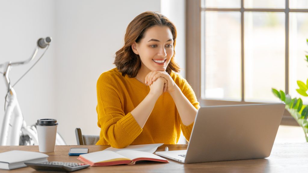woman on laptop